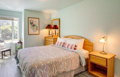 Walk to Shore Home with Deck in Rockaway Beach! - Foto 21