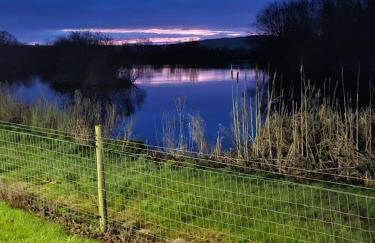 Lakefront Lodge with Hot Tub - Muscovy Lodge - Foto 14