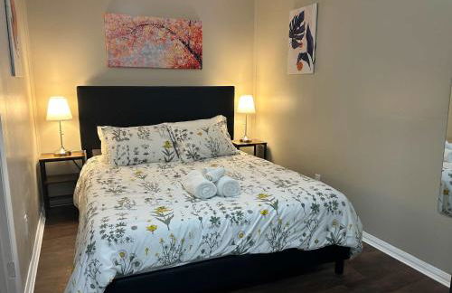 Bellwood 2 bed family house w 2 living areas Superhost - Photo 16