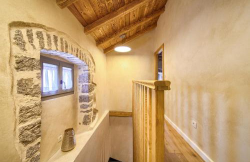 Luxury Jerini Estate - Photo 65