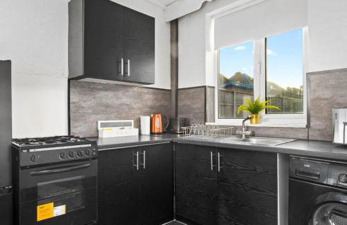 Stylish Four Bed House - 7 Guests - Garden - Parking - Netflix 802W - Foto 6