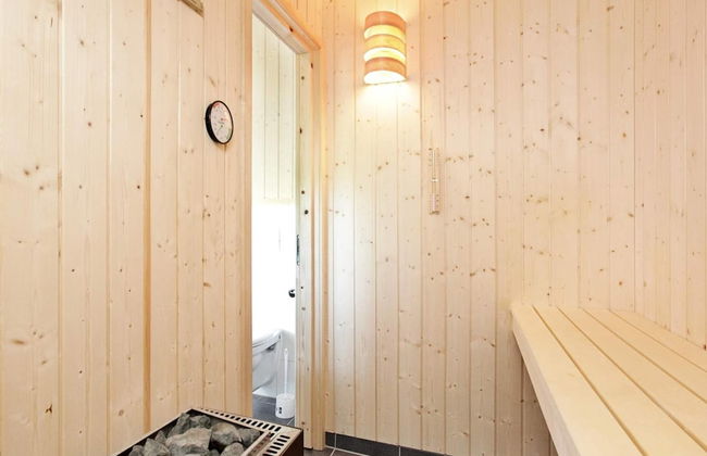 Holiday Home in GroÃŸenbrode - Photo 4