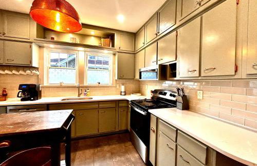 Derby and Downtown - Foto 13