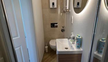 Oase - Foto 2, Shower