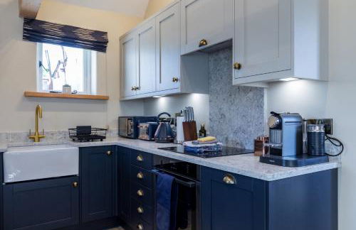 Country Cottage with Hot Tub - pre-heated for your arrival - Photo 21