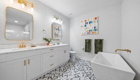 Mid-Century Modern Retreat by Coffee, Food + Shops - Foto 5