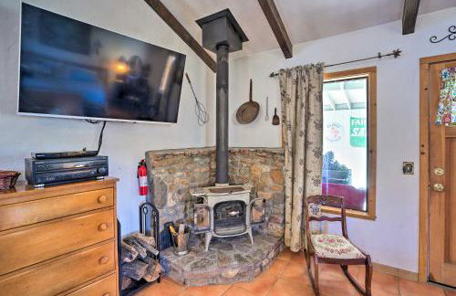 Cozy Story Book Barn Cottage with Scenic View - Foto 4