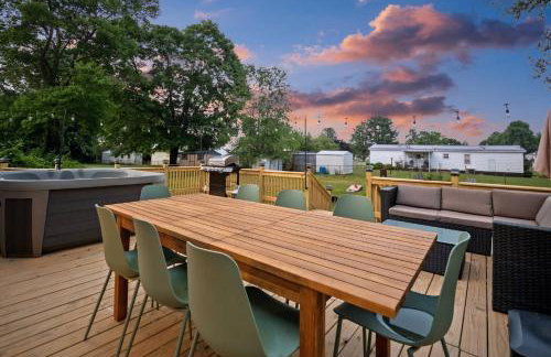 10min to NRG | Hot tub | Sauna | Firepit | 4br 3ba - Foto 11