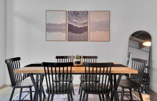 Luxurious 2 Bedroom 2 Bathroom - Foto 27