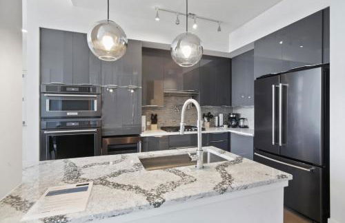 Midtown Penthouse 2 bdrm - Foto 2