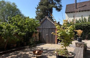 Cotswold Cottage - Photo 29