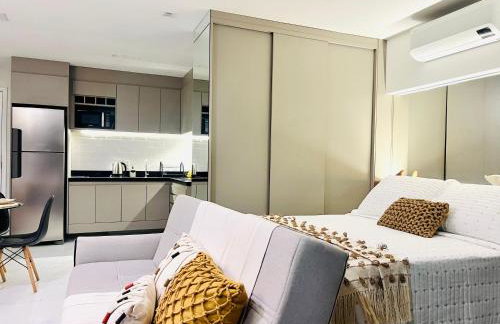 Flat Luxo com Coworking, Academia e Rooftop - WiFi 1Gb - Beira Mar 4 min - Foto 14