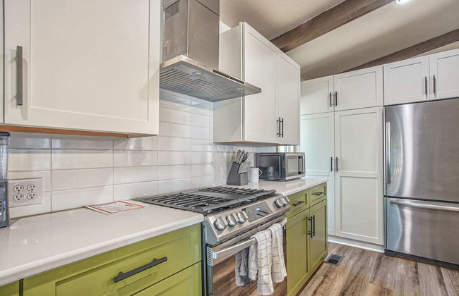 4bdgame Loungehot Tubdog Friendlyclose to AF Academy - Foto 17