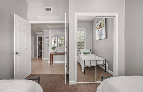 Pool Golf Course view & Reunion 6MI to Disney - Foto 28