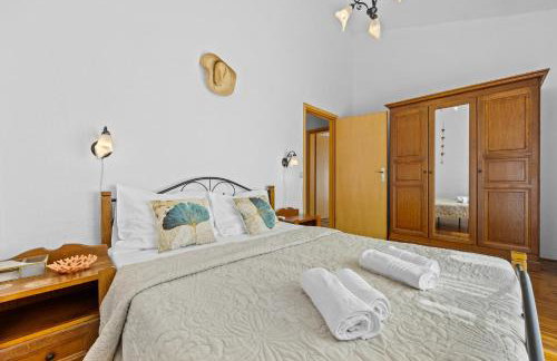 Rustic Villa Lara with pool - Foto 32