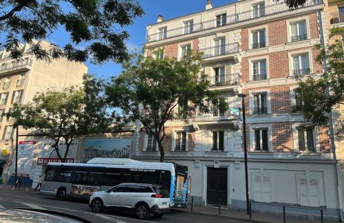 Wendy family flat with calm courtyard 3min for metro Paris in 10 mins - Foto 21