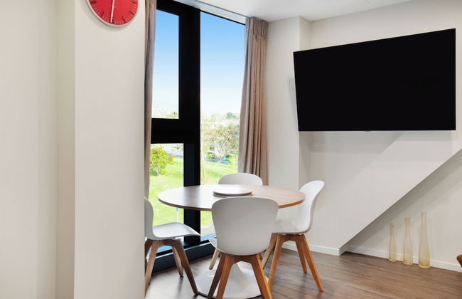 Augustus Harmony Apartment with Parking - Foto 15