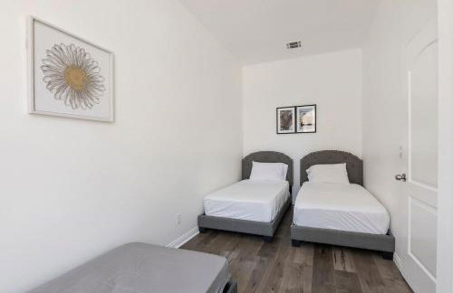 Spacious Private gated modern loft close to Universal Studio and Hollywood - Foto 9