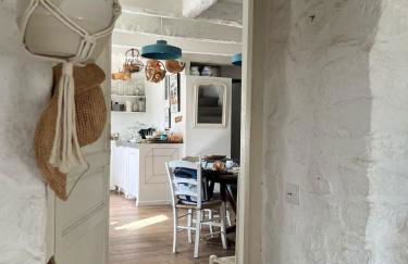 Unique Family House Steps from Port Miquel Beach - Foto 17