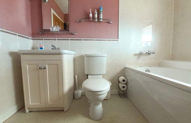 2 Bed Home With Private Garden in the Highlands - Foto 14