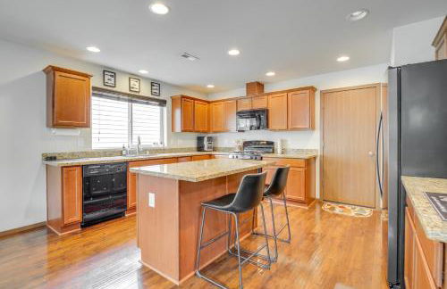 Walk to Trails and Golf Sedro-Woolley Retreat! - Foto 8