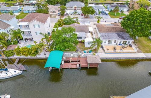 Beautiful & Cozy Home on a Canal in Hudson, FL! - Foto 52