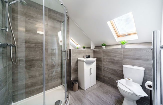 Whitchurch 2 Bedroom Flat near Hospital - Foto 23