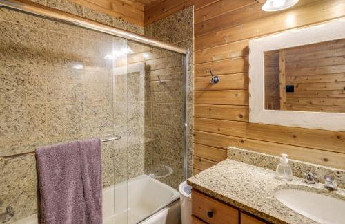 Idyllic Mtn Retreat with Hot Tub Near Shenandoah NP! - Foto 22