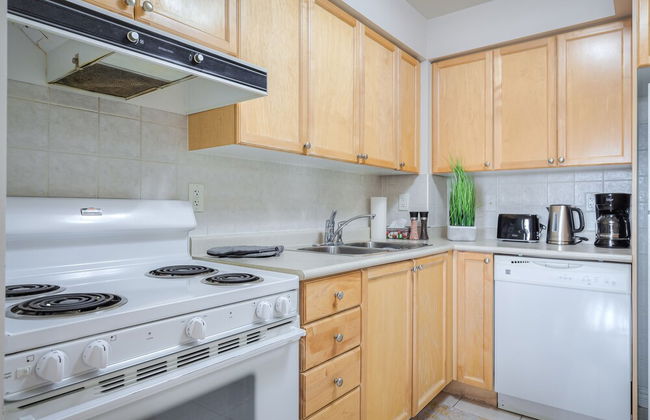 Waterfront York Blvd - Photo 18