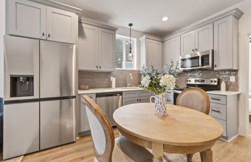 Cypress House*Cozy, Chic, and yours to book now! - Foto 28