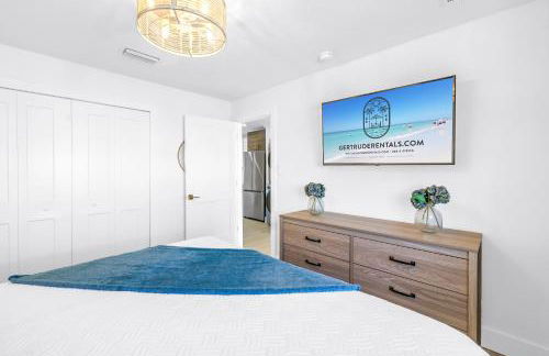 The Village Breeze, 2 Units - 4 BR, 4 Baths, Pool Walk to Beach and Siesta Key Village - Foto 21