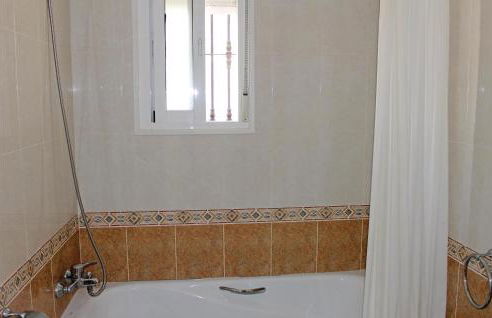 Beautiful Home In Guardamar Del Segura - Foto 19