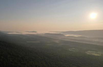 Modern Mountaintop Cabin with a gorgeous view - Foto 34