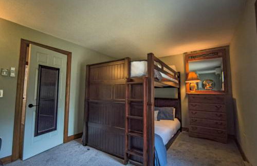 Saltbox 12F - Photo 46