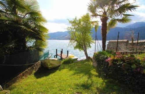 Il Glicine appartamento con darsena privata a lago - Photo 11