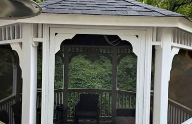 Stylish and Modern Large Bedroom - Foto 14