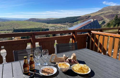 Appartement bellevue sur les hauteurs de Super-Besse - Photo 1