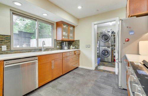 Austin Home Near Zilker Park with Yard Pets Allowed - Photo 13