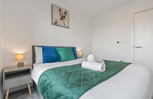 Luxury 3 bedroom with 2 bath at Plaistow opposite of station - Foto 9