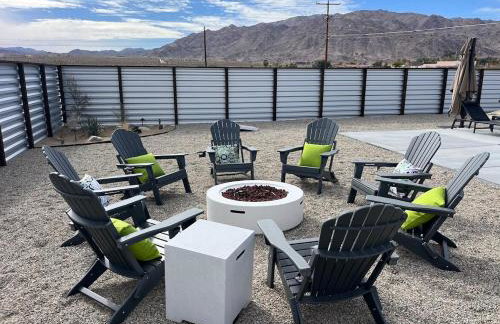 Joshua Tree Poolside Escape! - Foto 31