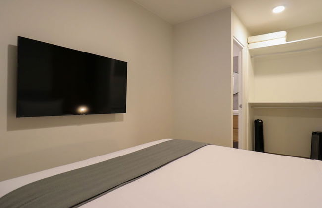 w Majestic 2BR w Balcony in Miraflores - Photo 20