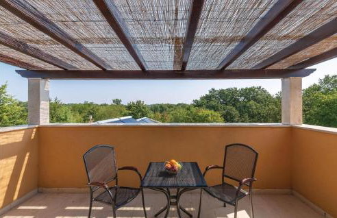 Gorgeous Home In Rezanci With Jacuzzi - Foto 18