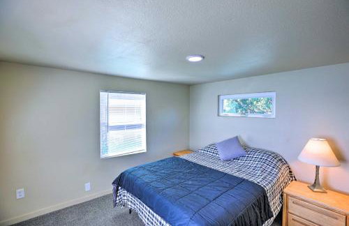 Lakefront Cabin with Patio and Views in Lake Norden - Foto 16