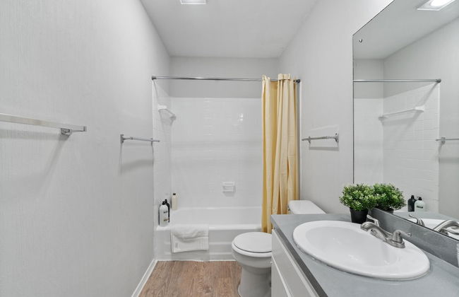 Modern 2BR Near UT Hyde Park Evonify - Foto 21