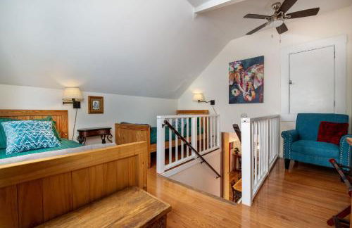 The Golden Parlor- Historic Victorian, Hot Tub - Foto 4