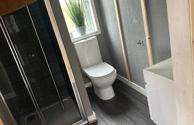 Large Glamping Hut - Riverview 13 - Photo 7