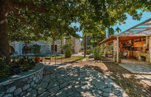 PanThea Stone Villa - Photo 39