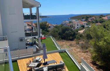 EllaVis Apartments - Photo 34