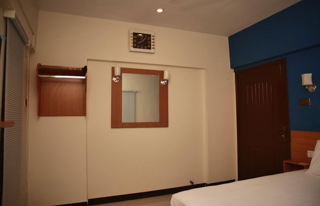 Remarkable Diamond Apartment Dha Defense Karachi - Photo 9