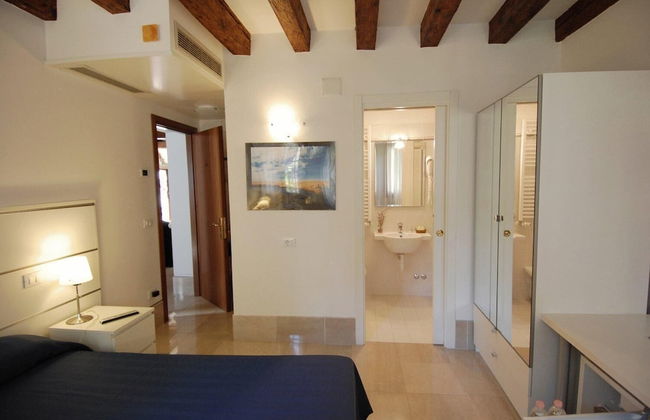 Santa Margherita Guesthouse - Photo 13